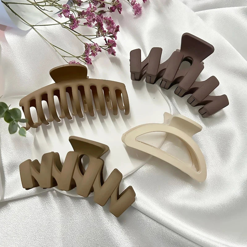 Korean Coffee Beige Acrylic Hair Claw Clip – Large Geometric Hairpin for Women | Silkara™ Accessories