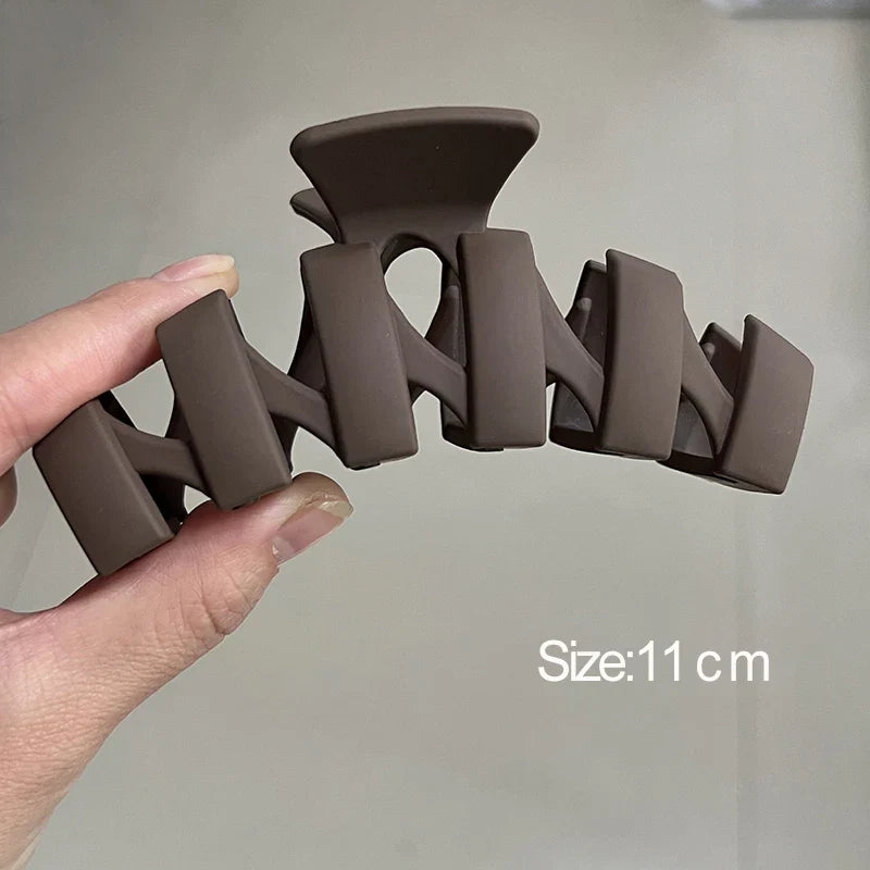 Korean Coffee Beige Acrylic Hair Claw Clip – Large Geometric Hairpin for Women | Silkara™ Accessories