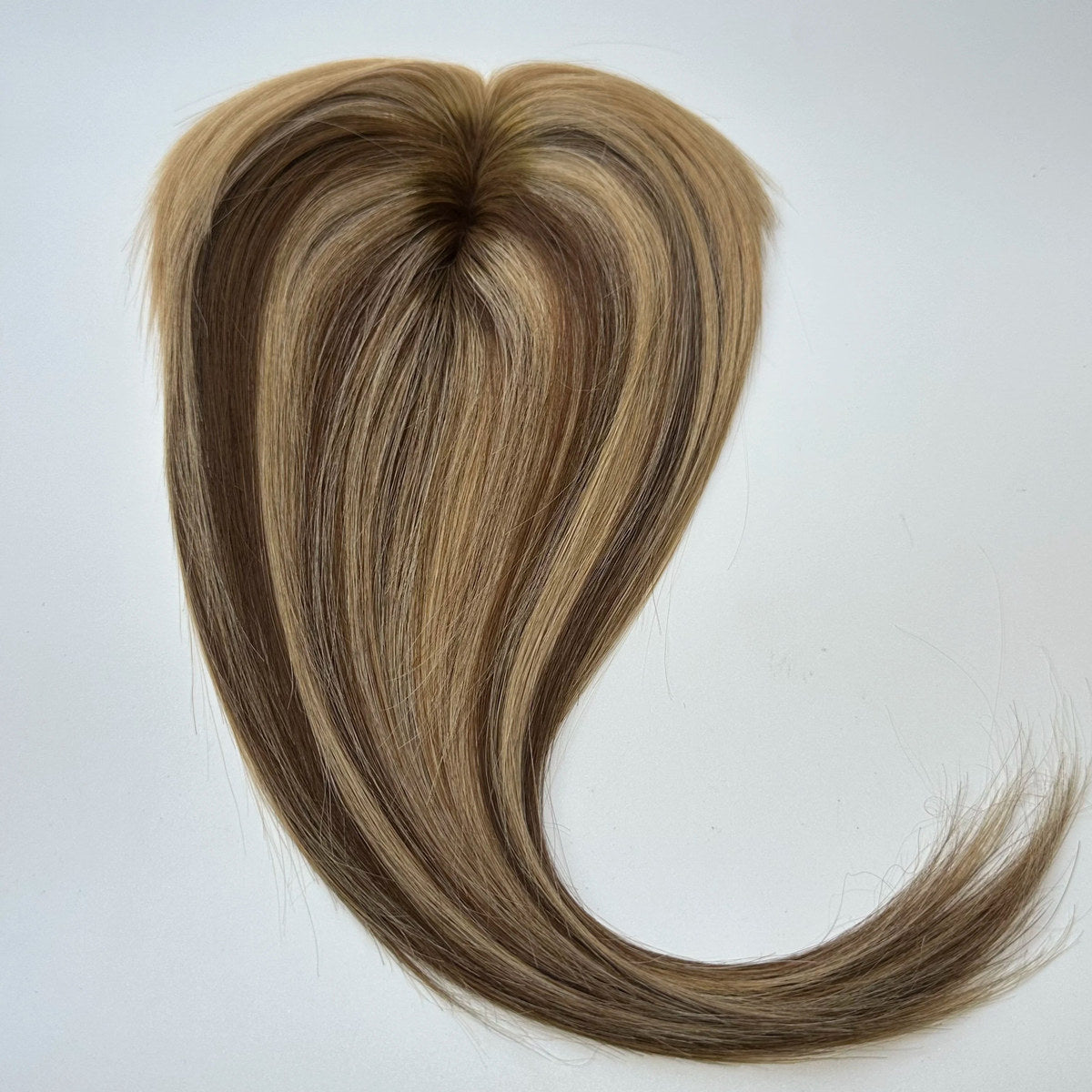 Straight human hair topper in colour P4-613, product top view