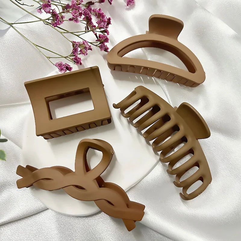 Korean Coffee Beige Acrylic Hair Claw Clip – Large Geometric Hairpin for Women | Silkara™ Accessories