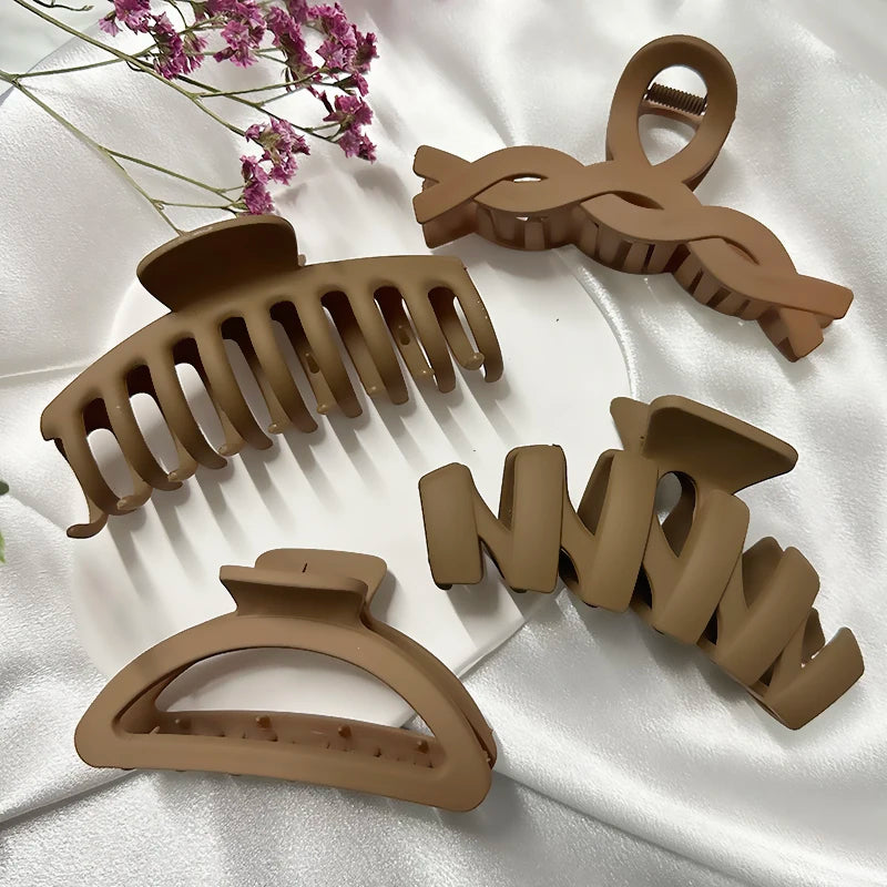 Korean Coffee Beige Acrylic Hair Claw Clip – Large Geometric Hairpin for Women | Silkara™ Accessories
