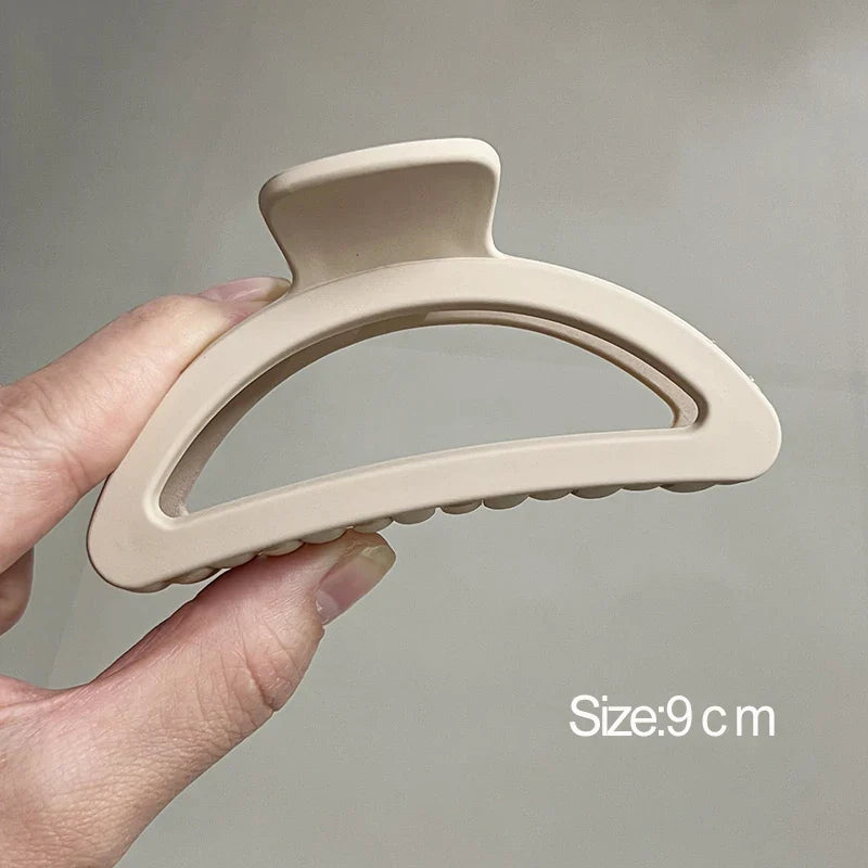 Korean Coffee Beige Acrylic Hair Claw Clip – Large Geometric Hairpin for Women | Silkara™ Accessories