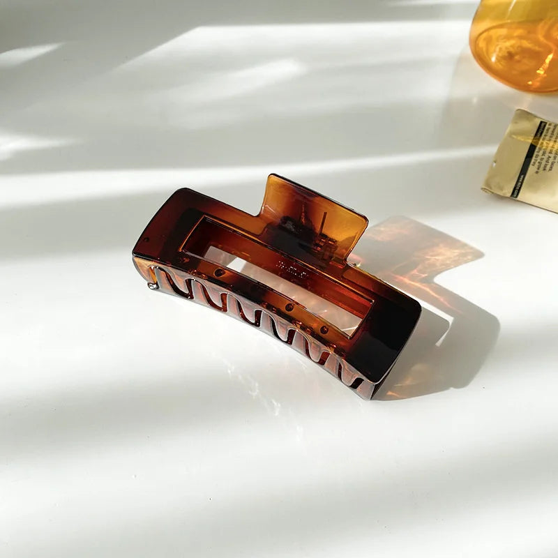 Korean Coffee Beige Acrylic Hair Claw Clip – Large Geometric Hairpin for Women | Silkara™ Accessories