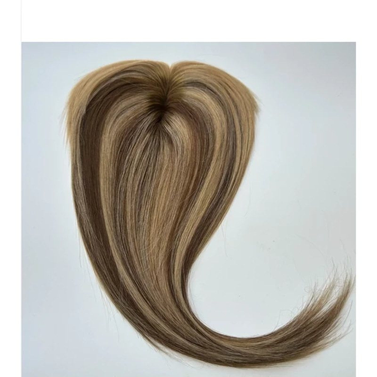 Colour P4-613 straight human hair topper top-side view; light base and clips, 12 x 14 cm, 18 inch